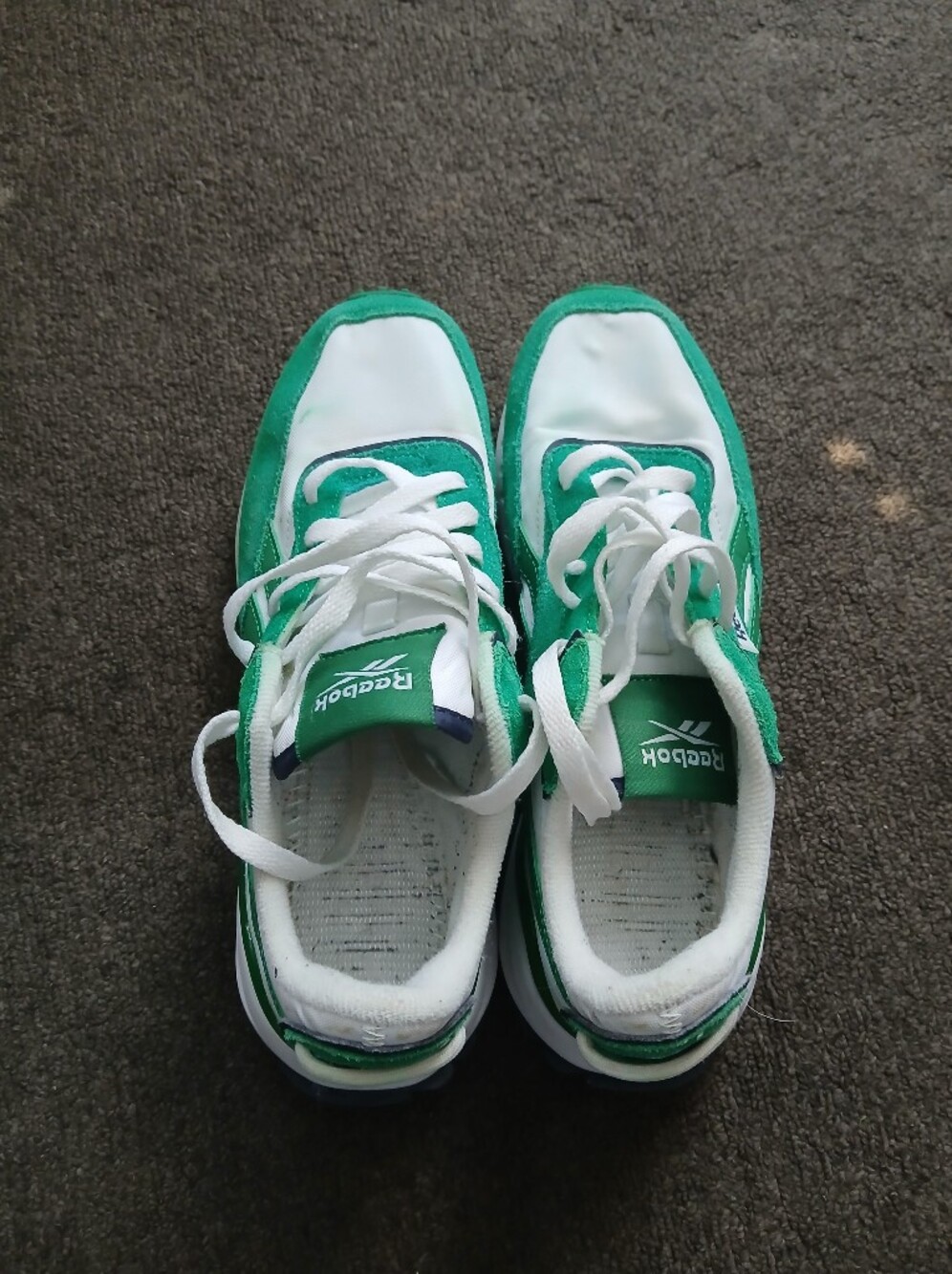 Reebok Womens  Green and White Athletic Sneakers Size 8